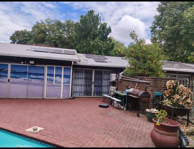 5 BEDROOM HOUSE FOR SALE IN SASOLBURG EXT 4